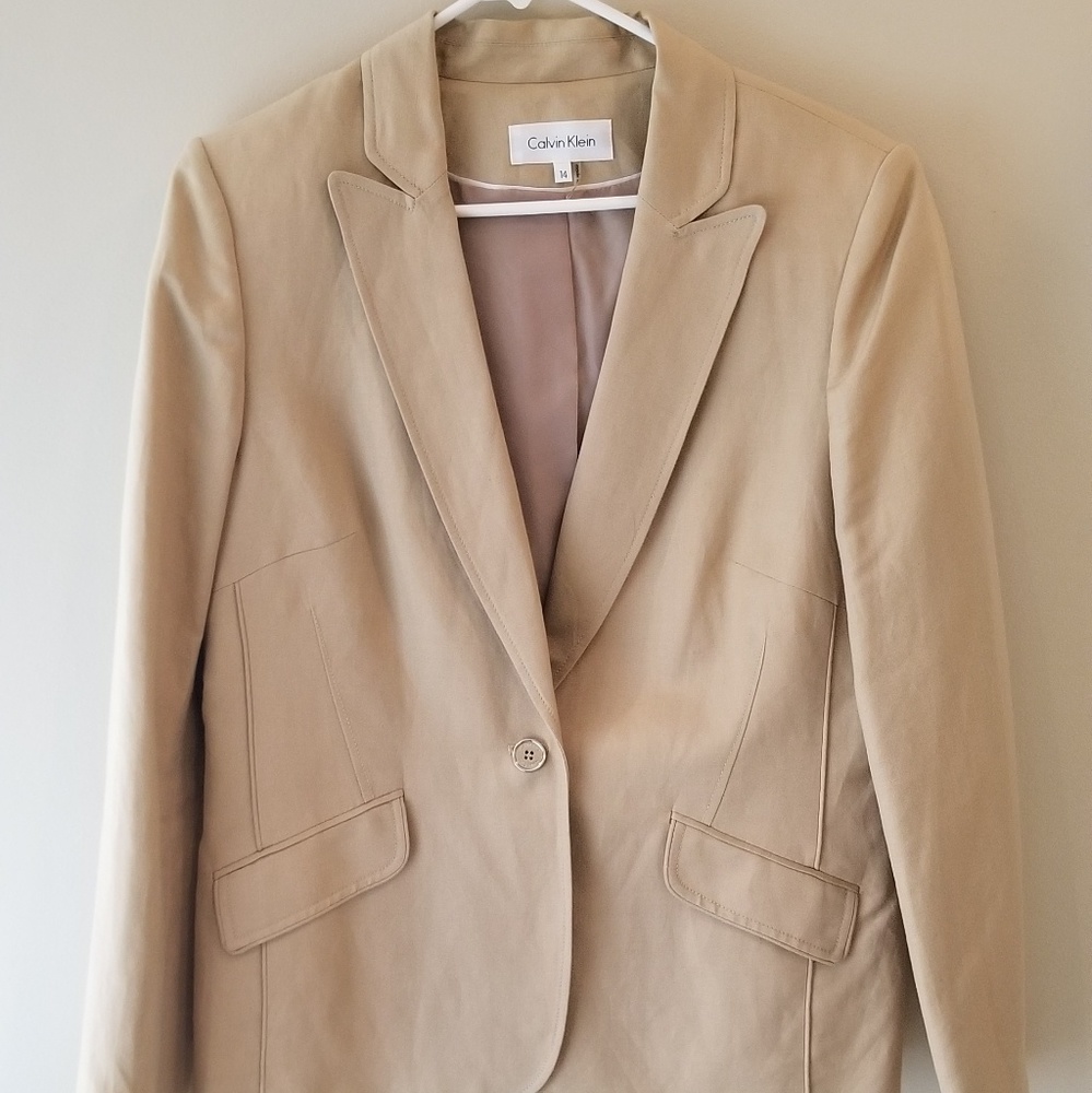 Calvin Klein fitted lined blazer 14.